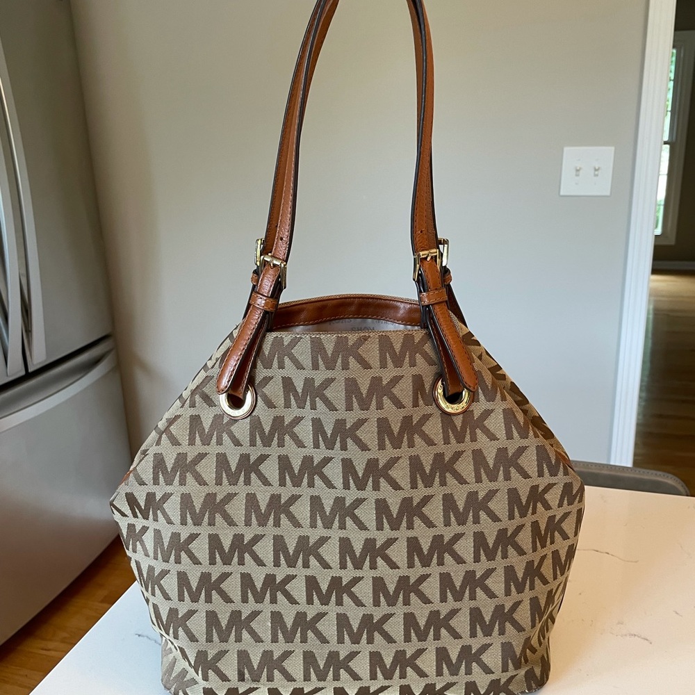 Michael Kors shoulder bag